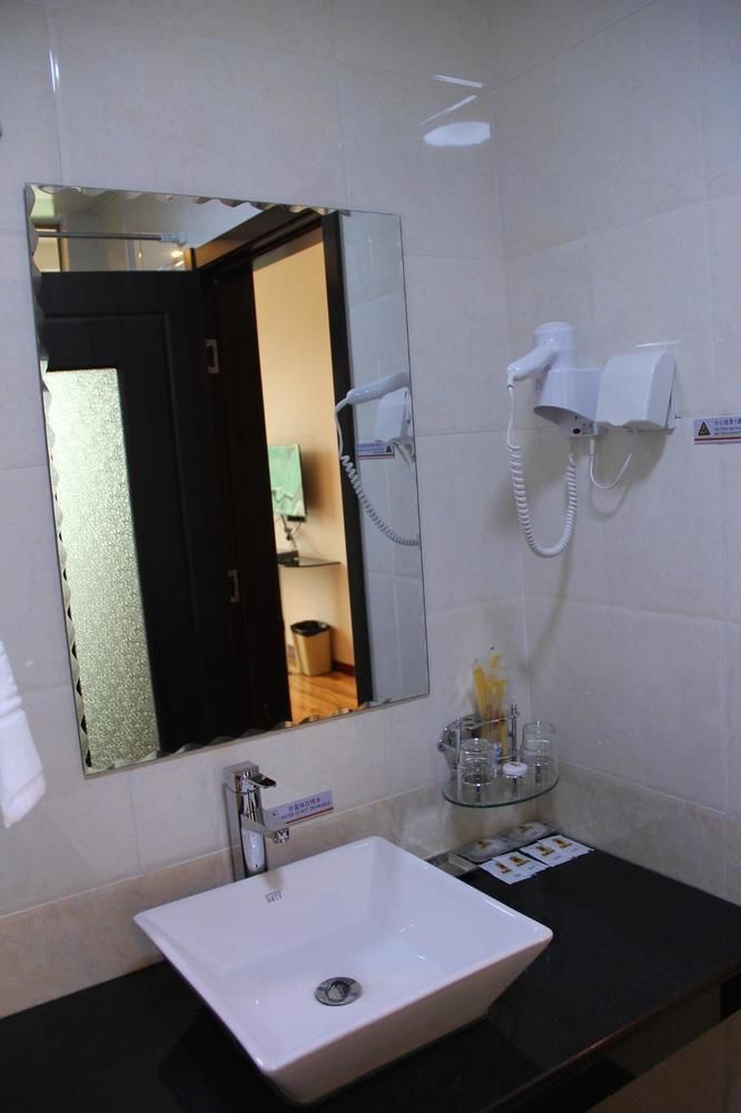 Super 8 Hotel Tế Nam Ngoại thất bức ảnh
